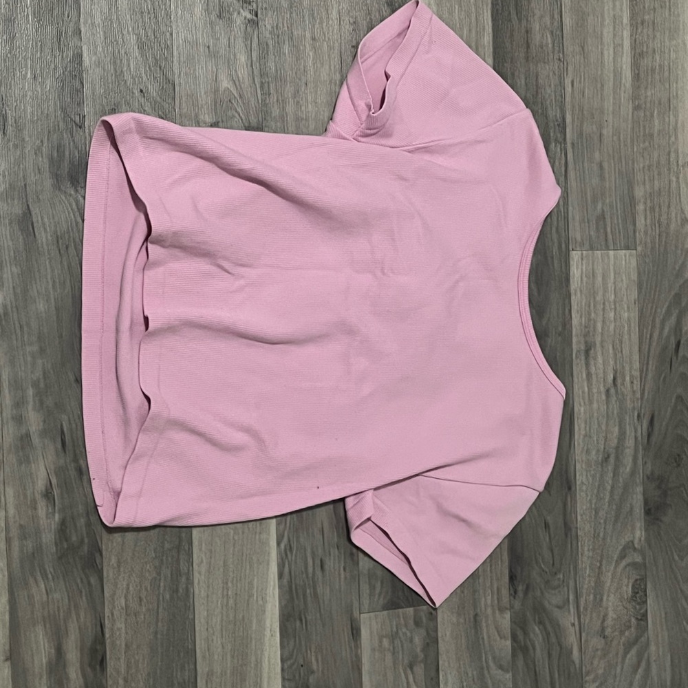 Women's Pink Short-Sleeve fitted crop top